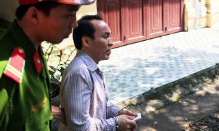 Mất tiền tỷ vì nhờ gã lừa đảo lo thủ tục xuất cảnh sang Mỹ