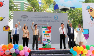 Vinamilk - 10 năm tiên phong và đồng hành cùng chương trình “Sữa học đường” 