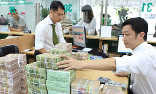 Ngân hàng lãi lớn, nợ xấu cao gấp hơn 3 lần con số  “dưới 3%”
