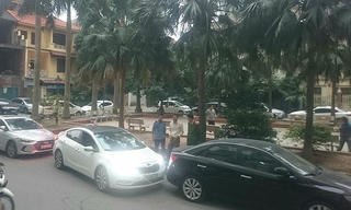 Hà Nội: Việc dừng trông giữ xe của Cty Hoa Lư có thỏa đáng?
