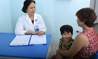 PGS.TS Bạch Khánh Hòa: U50 vẫn ‘tiếp lửa’ đam mê