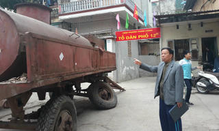 TCty Vận tải thủy - Công ty Cổ phần: Ngang nhiên bịt lối đi của người dân