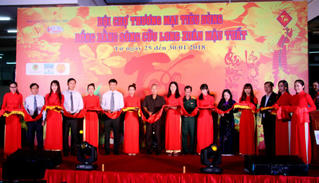 Khai mạc hội chợ thương mại tiêu dùng ĐBSCL xuân Mậu Tuất