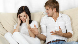 Mới lấy vợ được 6 tháng mà tôi bế tắc vì chuyện tài chính