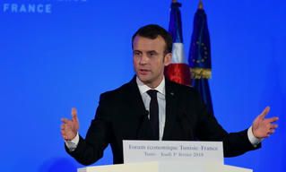 Tổng thống Pháp Macron nhận lời mời thăm Nga vào tháng Năm tới