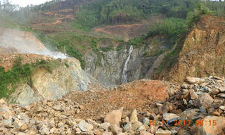 Hà Tĩnh: “Mượn danh mỏ đá để khai thác đất trái phép?” - Nhiều vi phạm nhưng không bị xử lý?