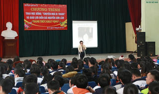 Học bổng “Chuyện nhà Dr. Thanh” bắt đầu nâng cánh ước mơ cho học sinh nghèo trong ngày giáp Tết