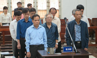 Vụ vỡ đường ống nước sông Đà: Người kêu oan, người xin HĐXX xem xét