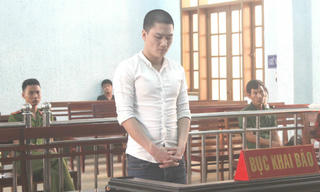 Mất mạng vì xô xát khi thấy người yêu đi với kẻ khác