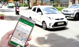 Taxi “công nghệ”: Cần định danh để quản lý từ gốc