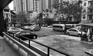 Cầu Diễn, Nam Từ Liêm (Hà Nội): Một bãi trông giữ xe trái phép nằm “ngoài vòng” Mệnh lệnh 02? 