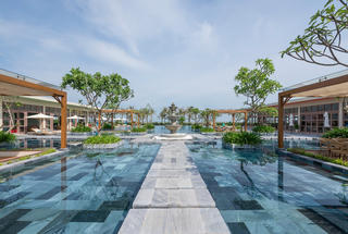 Ưu đãi Crazy Sales cho kỳ nghỉ sôi động tại "Thiên đường nghỉ dưỡng 4 mùa" - FLC Sầm Sơn