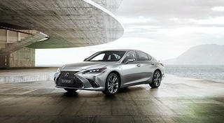 Lexus ES 2019 trình làng - cơ hội nào trước Mercedes E-class