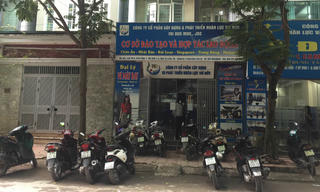 Gần 20 lao động bị trục xuất về Việt Nam: Công ty Trí Đức chối bỏ trách nhiệm?