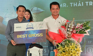 Golfer chờ đợi trúng HIO tại Artex Golf Tournament 2018