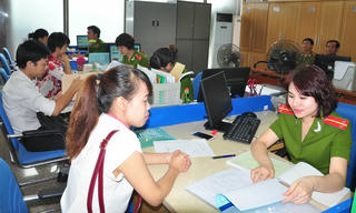 Quảng Ninh: Tiếp tục nâng cao trách nhiệm trong giải quyết thủ tục hành chính 