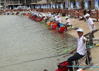330 cần thủ so tài "Giải câu cá Quốc tế FLC Sầm Sơn 2018”
