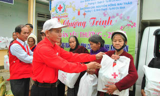 Thủ tướng biểu dương Hội Chữ thập đỏ Việt Nam về Phong trào “Tết vì người nghèo và nạn nhân chất độc da cam”