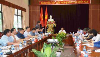 Thứ trưởng Bộ Công Thương Cao Quốc Hưng làm việc với Tổng công ty Giấy Việt Nam
