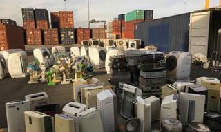 Tìm giải pháp cho hàng nghìn container phế liệu nhập khẩu?