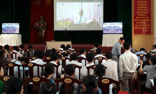 Sóc Trăng: Lớp học chính trị hè trực tuyến cho cán bộ, giáo viên