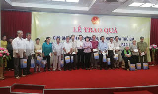 Bạc Liêu cần chú trọng, quan tâm vấn đề sạt lở và xâm nhập mặn