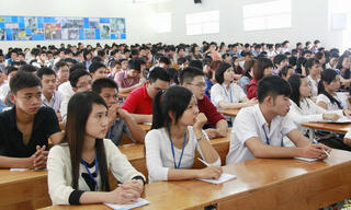 Năm học 2018-2019: Học sinh, sinh viên nộp bao nhiêu tiền BHYT?