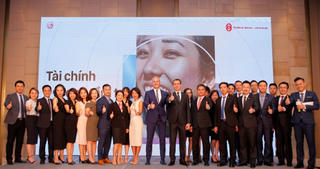 AIA Việt Nam và Public Bank Việt Nam ký kết thỏa thuận hợp tác 