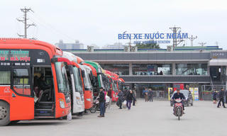 Bến xe Hà Nội thảnh thơi chờ đưa khách đi nghỉ lễ 2/9