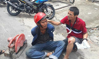 “Hiệp sĩ” Sài Gòn bị đâm trọng thương đã trở lại bắt cướp
