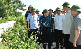Phó Thủ tướng: Tuyệt đối không chủ quan khi ứng phó với Bão số 6