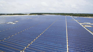 Nhà máy điện mặt trời 35 MW đầu tiên tại Việt Nam đi vào hoạt động