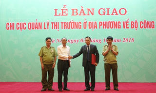 Mô hình Tổng cục QLTT chính thức hoạt động: Vẫn loay hoay về… mối quan hệ với địa phương