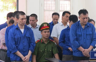 Lập hồ sơ khống, chiếm đoạt hàng trăm tỷ của ngân hàng