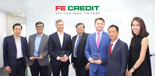 FE CREDIT nhận liên tiếp 3 giải thưởng về thẻ và thanh toán điện tử quốc tế