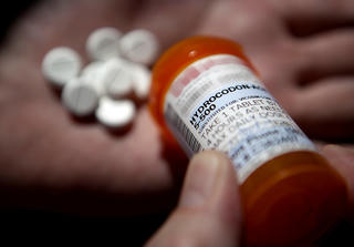 Mỹ ban hành luật đối phó khủng hoảng thuốc giảm đau nhóm opioid