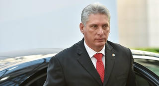 Chủ tịch Cuba thăm Nga