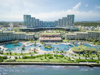 FLC Hotels & Resorts gây “sốt” với gói ưu đãi “1700 đêm phòng giá 0 đồng”
