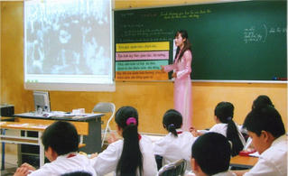 Bạo lực học đường - khi người thầy đi chệch “đường ray”