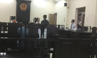 Xét xử vụ TNGT làm chết người ở Phú Yên: Công tố viên nói nhân chứng 'hơi say' nên đủ tỉnh táo khai báo