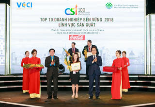 Coca-Cola Việt Nam được vinh danh top 2 doanh nghiệp bền vững lĩnh vực sản xuất