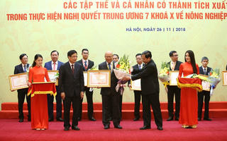 Vinamilk nhận bằng khen của Thủ tướng Chính phủ về phát triển tam nông bền vững