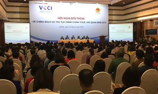 Nhiều thủ tục ngành thuế được cải cách sau 1 năm đối thoại