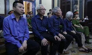 Cựu Tổng Giám đốc Ngân hàng Đông Á thừa nhận mọi hành vi phạm tội