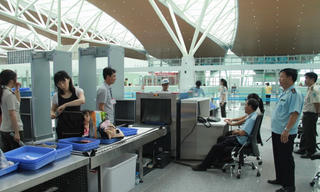 Quản lý rủi ro, phân luồng kiểm tra hàng hóa: Thực hiện theo quy định của pháp luật và thông lệ quốc tế
