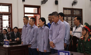 Tổng Giám đốc buôn lậu gần 5 triệu lít dầu