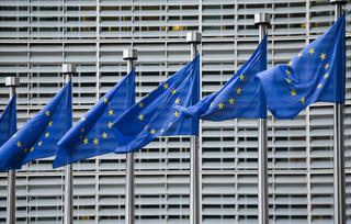 EU gia hạn trừng phạt kinh tế với Nga