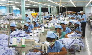 Doanh nghiệp Việt trong chiến tranh thương mại Mỹ - Trung