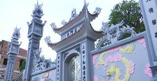 Lãnh đạo thôn tự ý bán đất công lấy kinh phí sửa đình làng