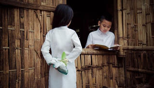 Hương bưởi thơm nhưng lòng đừng bối rối